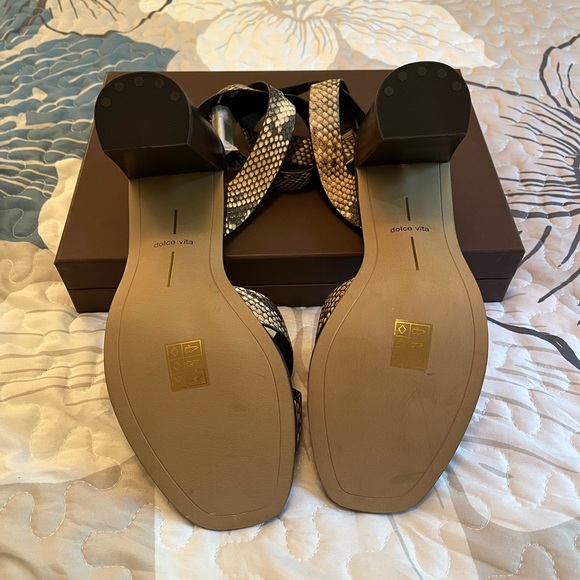 NWOT - Dolce Vita Nala Block Heel Sandals - Picture 6 of 7